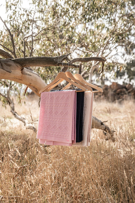 Cable Knit Blanket - The Woolly Brand